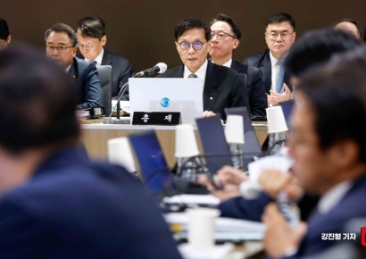 [2024 국감]민주당, '금리 인하' 놓고 "잘했다"·"늦었다" 엇갈린 반응