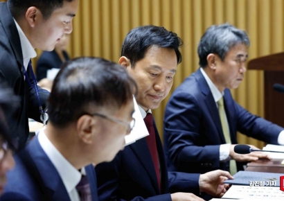 [2024 국감]오세훈, 명태균 논란에 "고소장은 써 놨다"