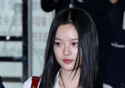 [포토] 국감 참석 위해 국회 들어서는 뉴진스 하니