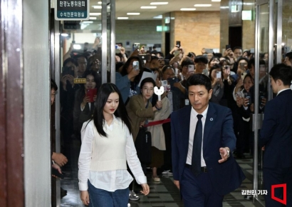 [포토] 뉴진스 하니 국감 출석에 향한 관심