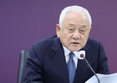 김한길 "양극화 타개 지름길은 중소기업 성장…尹, 통합위에 역할 당부"