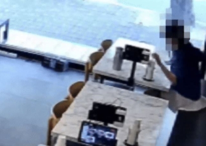 "화장실 가는 줄 알았는데"…국밥 먹고 태연히 사라진 '테니스녀'