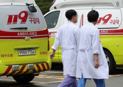 대통령실 "의대 2000명 증원 실현가능 숫자…내년 정원 조정 불가"