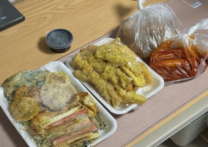 떡볶이·어묵·튀김 15개에 모둠전까지…1만원 랜덤박스 실화?