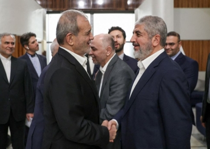 "'강경파' 신와르 사망한 하마스, 새 수장에 칼레드 마샬"