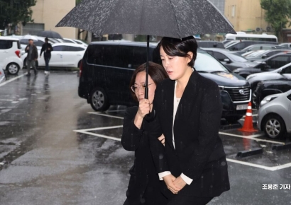 [포토] 사고 13일만에 경찰 출석하는 문다혜