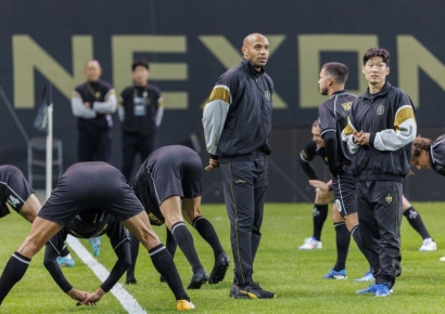 축구 전설들 모였다…"FC온라인 이용자들, 좋은 추억 남기길"