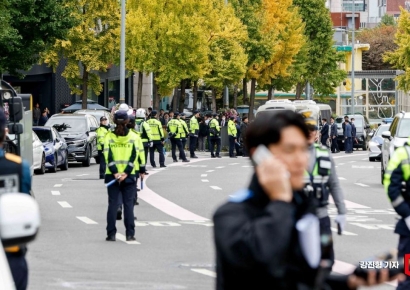 [포토] 김건희 여사 동행명령장 발부, 대통령 관저 주변 경계 강화