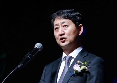 안덕근 "올해 반도체 수출 '역대 최대' 1350억달러 이상 기대"