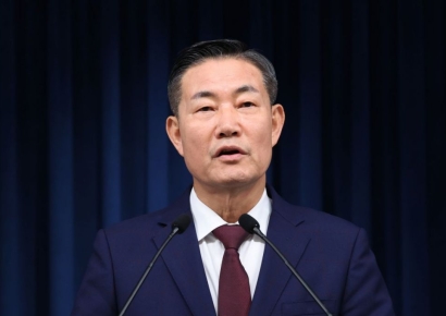 신원식 국가안보실장 "트럼프, 취임전 尹 만나자고 먼저 3~4차례 말해"