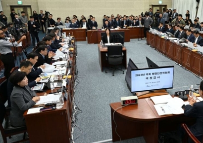 58일 병가 내고 한달간 프랑스 여행…제주 경찰 국감서 뭇매