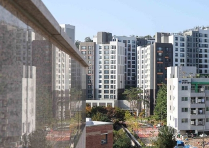 "동네에 있는데도 대기 200번째래요"…'그림의 떡' 집 앞 요양원[내 집을 시니어하우스로]