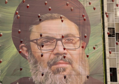 이스라엘 "이란 군시설 타격" 보복…중동 갈등 위기(종합)