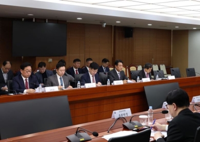 대통령실 "중동정세 韓경제 영향 제한적…원유 불안시 유류세 인하"