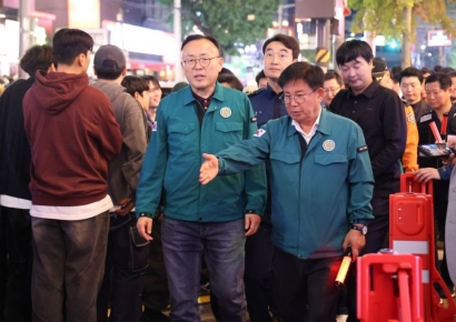 "헐러윈 레드로드 이상무(無)· 끝까지 방심 금물"...마포구, 핼러윈 안전 관리 돌입