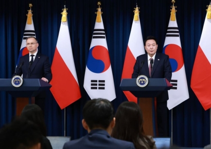 尹대통령 "4대 개혁이 곧 민생…연내 성과 내도록 속도"