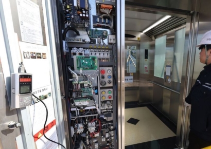 [추락하는 승강기]③규제로 안전·산업 다 놓쳐…완화는 '찔끔'