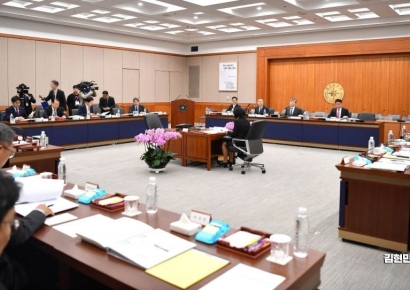 국정원 "'북한 파병군', 10대 후반~20대 초반…전투력 낮게 평가해선 안돼"(종합)