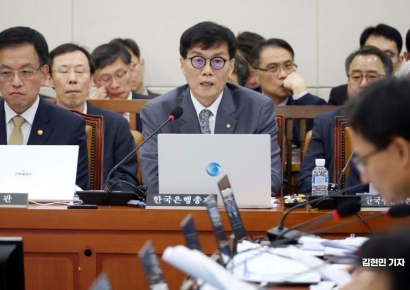 [용산통신]미묘한 신경전…한은 불편해 하는 용산