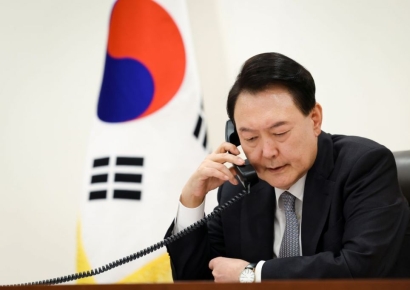 尹 "러북 군사 야합 좌시 않을 것"…젤렌스키 "전쟁 새로운 국면"