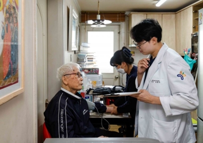 "집에서 통합 돌봄"…'장기요양 재택의료센터' 전국 195곳으로 확대
