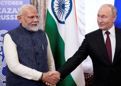 "우크라 평화 바란다"면서 러시아에 반도체를?…인도 모디의 행보