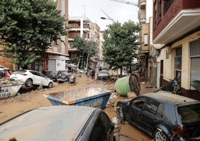 205명 사망 스페인 폭우…늑장 대처 비판에 당국 "우리가 기상학자냐"