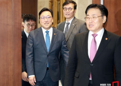 [포토] 금융위원장, 한국은행 총재, 과기부 장관 디지털금융 업무협약