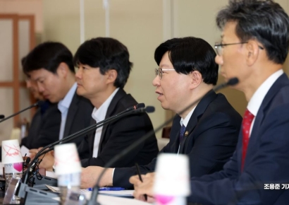 [포토] 가상자산위원회 발언하는 김소영 위원장