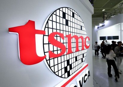 [칩톡]삼성·SK HBM 운명 동시에 쥔 TSMC…권력으로 떠오른 '베이스 다이'