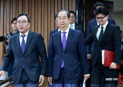 [포토] 야당·전공의 없이 여야의정 '개문발차'…"성탄 선물 안겨드릴 것"