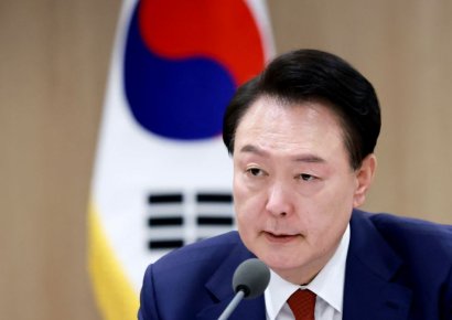 尹대통령 "전향적인 내수·소비 진작 대책 강구하라"