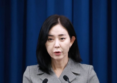 尹 "임기 후반기 소득·교육 불균형 양극화 타개 위해 전향적 노력"(종합)