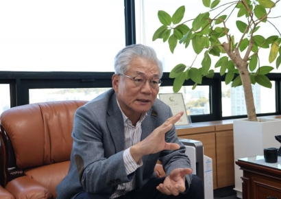 "전후방산업 협력이 위기 극복의 길"…이창기 시멘트협회 부회장 인터뷰