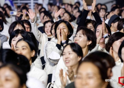 [포토] 간호법 제정 축하 기념대회 참석한 간호사들