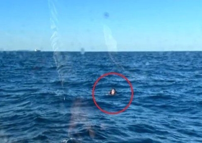 "저거 사람 아냐?"…망망대해서 19시간 버틴 남성 살린 '이것'