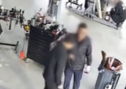 "와이프가 죽었어요" 대성통곡…장례 안치른다던 직원 알고보니