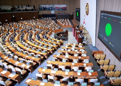 [포토] 야당, 세 번째 '김건희 특검법' 본회의서 단독 처리
