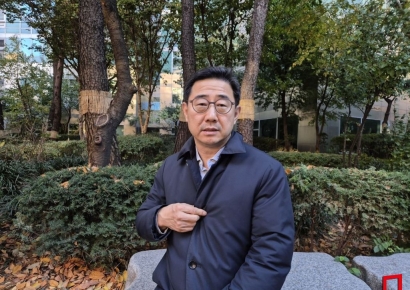 [단독인터뷰]박형욱 의협 비대위원장 "수능 치렀지만 증원 중단해야"