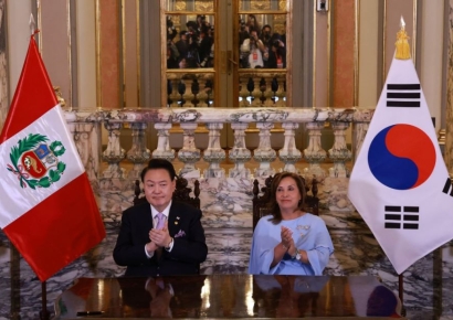 尹 "페루와 해군함정 공동개발…국방·방산협력 확대"(종합)