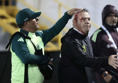 맥주캔 테러에 피 철철…'이강인 스승' 멕시코 국대감독 무슨 일이