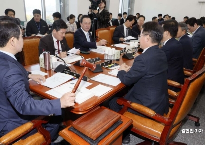[포토] 예결위 예산소위 가동…677조원 내년 예산안 정밀심사