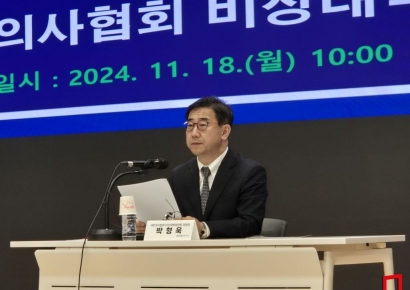 의협 비대위원장 "정부 변화 없다면 저항 멈출 수 없어"