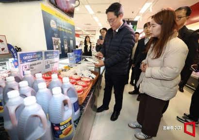 [포토] 김장철 수산물 점검하는 강동형 장관