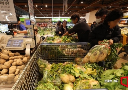 농식품장관 "무·배추 수급대책 추진…물량 부족하지 않도록 할 것"