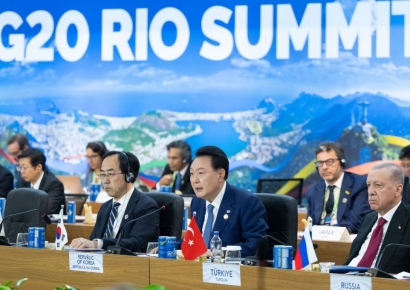 尹-영국 총리 정상회담…"러북협력 대응 긴밀히 소통"  