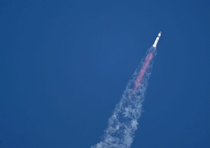 트럼프·머스크 참관 속에 스페이스X 발사…부스터 공중 회수는 안 해