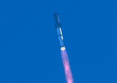 '퍼스트 버디' 머스크보러 달려간 트럼프, '브로맨스' 로켓상승