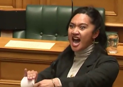 [뉴스속 용어]'와이탕이 조약' 재해석 법안 찢고 하카 춘 마오리족 의원