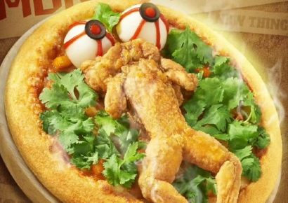 "설마 황소개구리?"…기괴한 中 피자에 누리꾼 '경악'